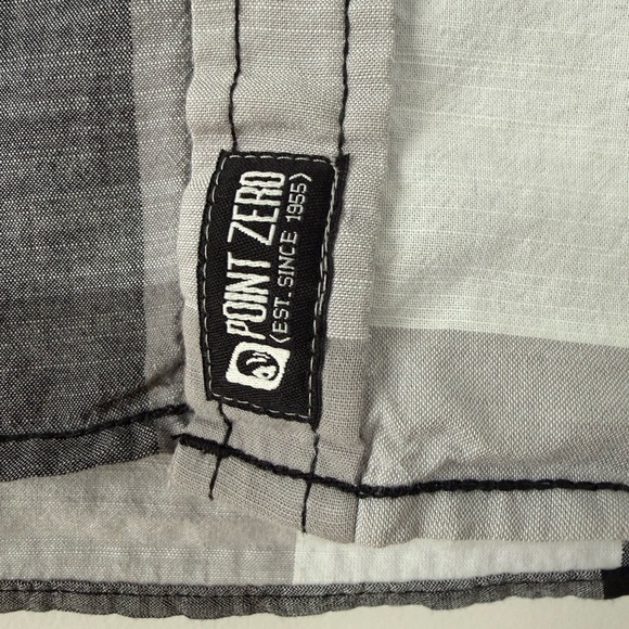 Point Zero Men's Short Sleeve Plaid Button-Down Shirt - Black & Gray - Picture 6 of 9